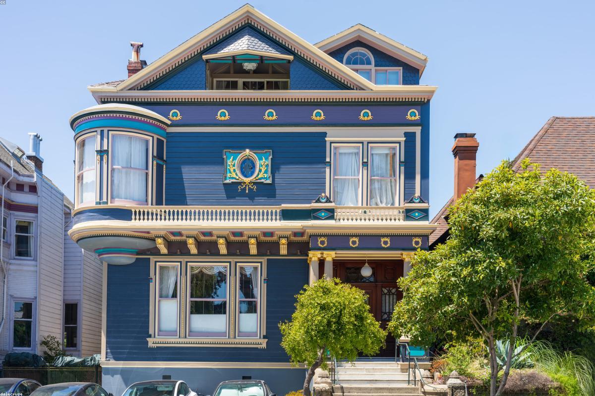 How to Shop for Intimacy Products Together